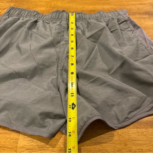 Women’s Nike Running Shorts Dri FIT Tempo Brief Lined Gray Large CU8890 067 New - Picture 9 of 11